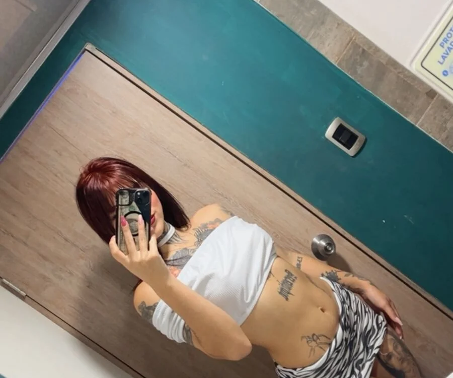 Reivel_bdsm_ Chat XXX offline