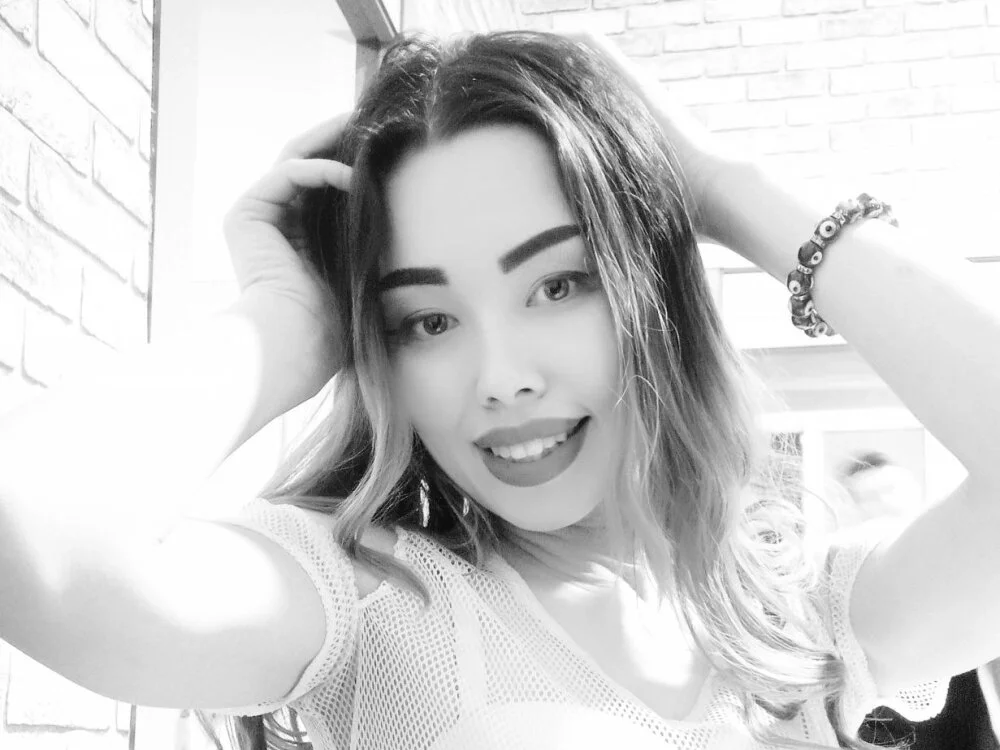 AryaBabyShy's Offline XXX Chat