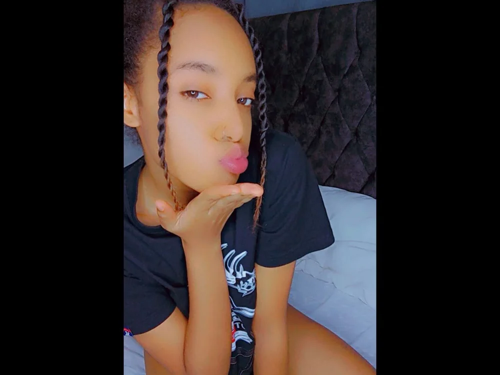 Freaky-Dime Offline XXX-Chat