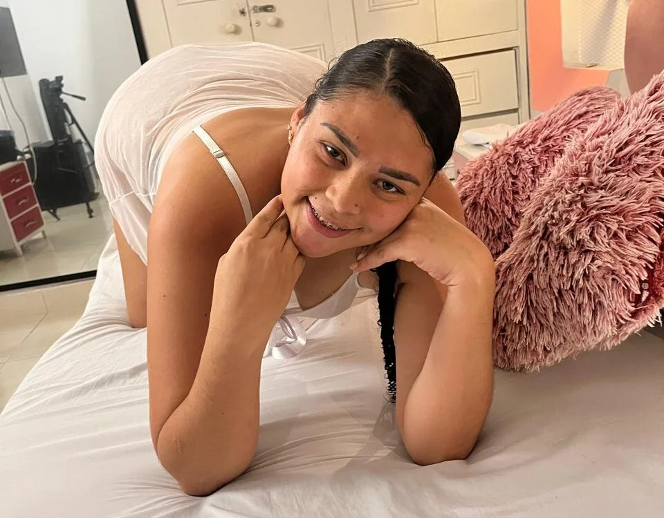 AlanySuart cam model