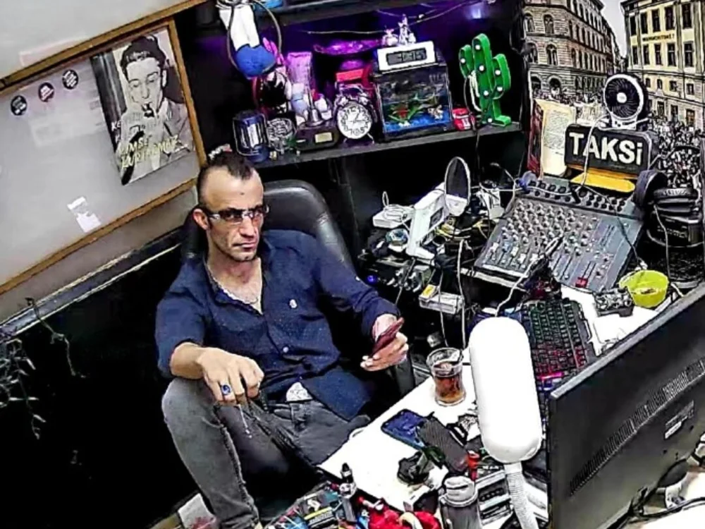 Aktorihann@xh Obrolan XXX Offline