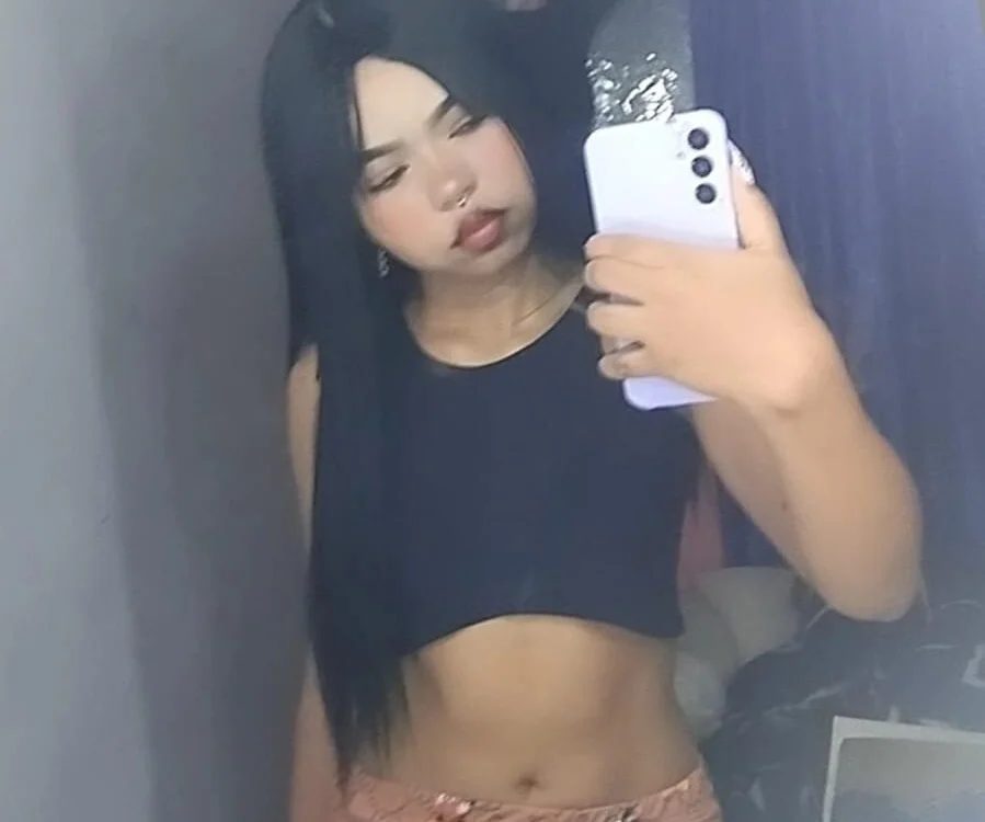 Katy_Blum Chat XXX Ngoại tuyến