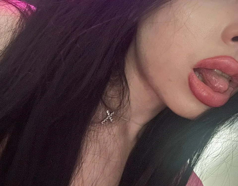 FREE_DOM_LOVE's Offline XXX Chat