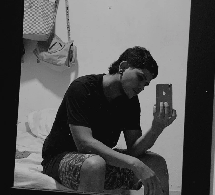 Javiervoyka19's Offline XXX Chat