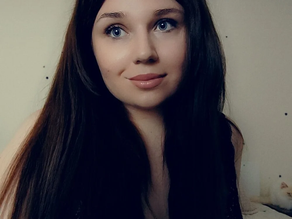 diva_elizabeth's Offline Chat Room