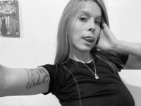 sartz011's Offline XXX Chat