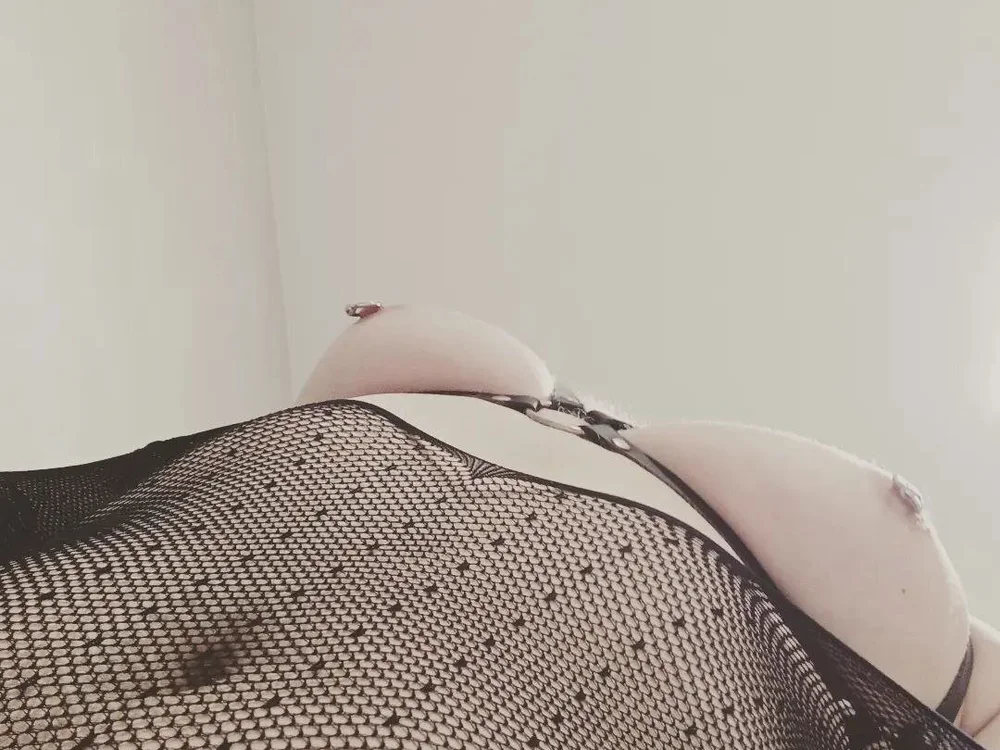 mishel_marine's Offline XXX Chat