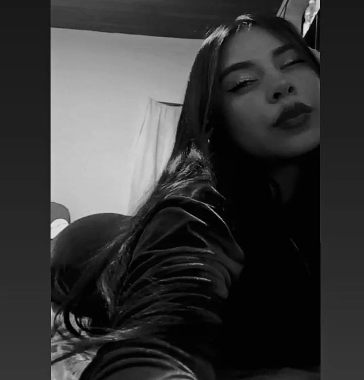 Lillypinky1 élő XXX-chatje