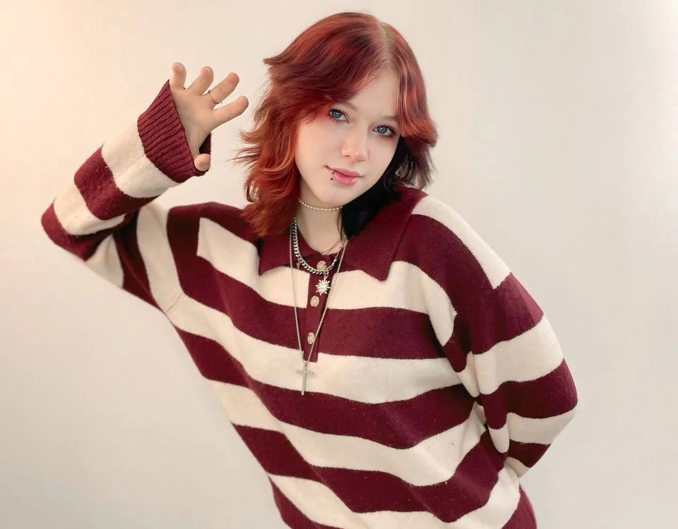 Офлайн-чат XXX TessieBelak