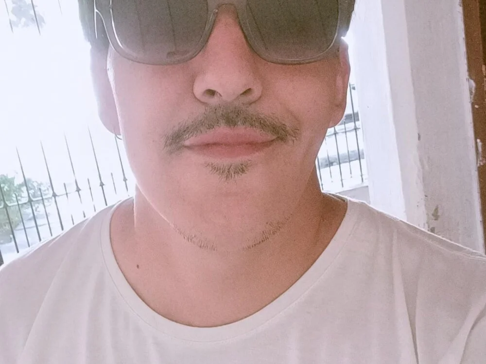 Maxxximo35のオフラインXXXチャット