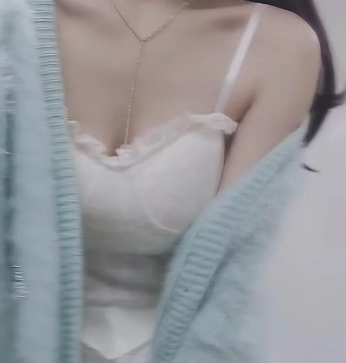 xiaohongguo168's Offline XXX Chat