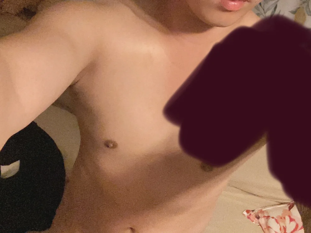 emon2122 Chat XXX offline