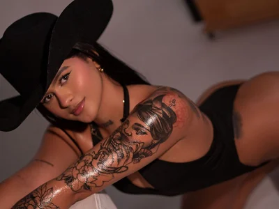 Mia-Medina - Girl 