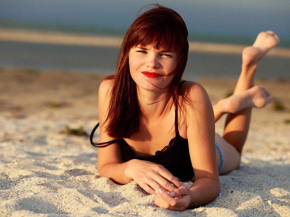 Christin_RED's Offline XXX Chat