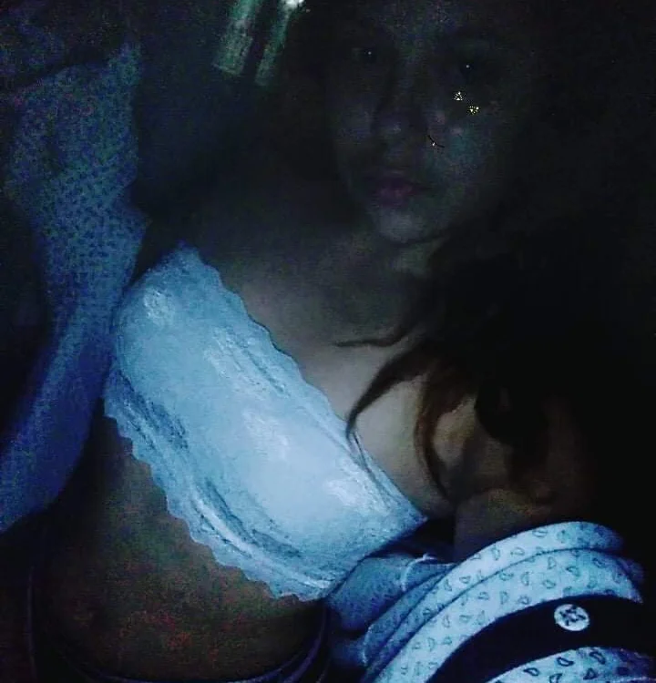 angela1532's Offline XXX Chat