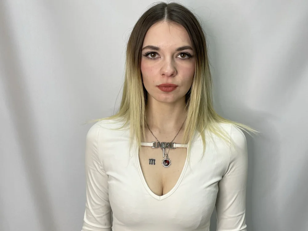 GeorginaDowey's Offline XXX Chat
