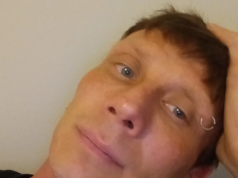 Underared4420's Offline Chat Room