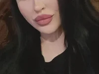 kira_lunaryy's Offline XXX Chat