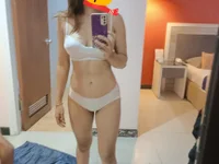 lylymup's webcam live show