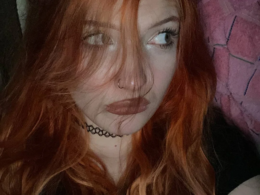 ZaraGreaves' Offline Chat Room