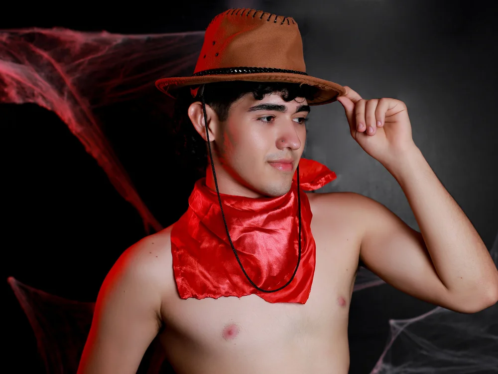 Tommy_De_Leon's Offline Chat Room