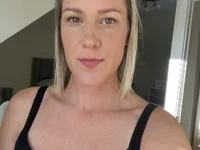 Ella37_XOX
