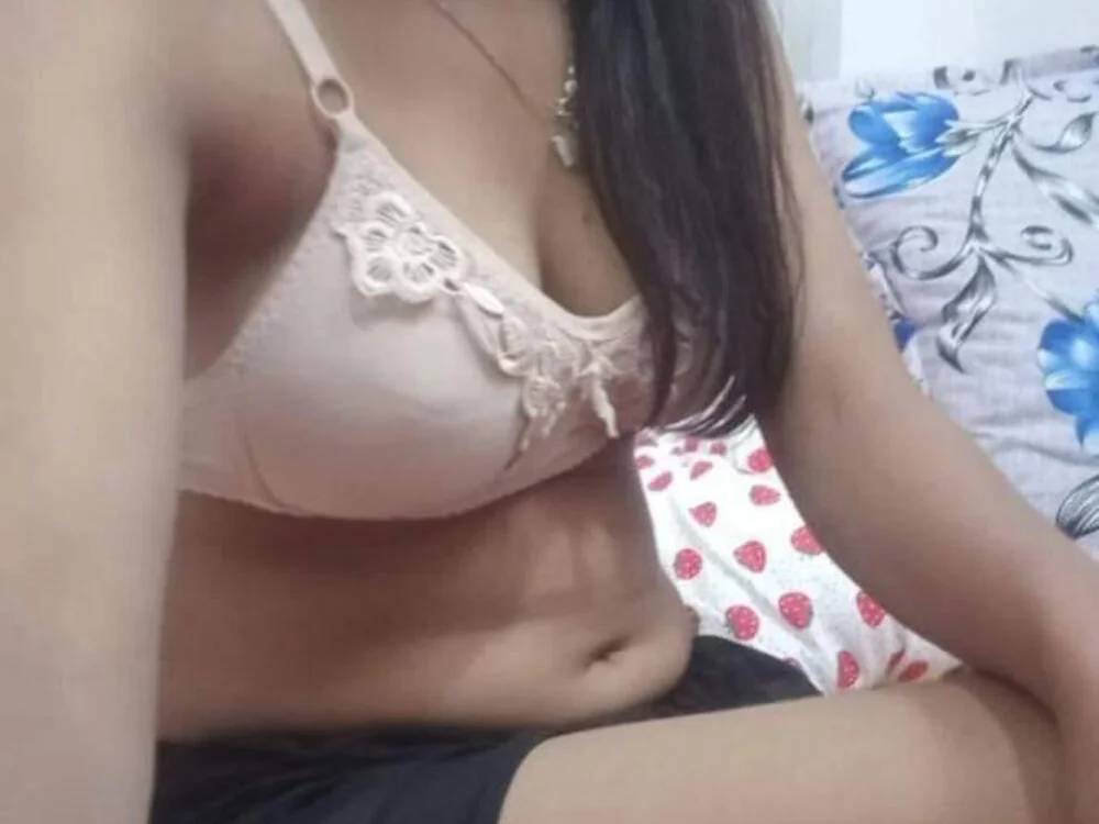 Naila00's Offline XXX Chat