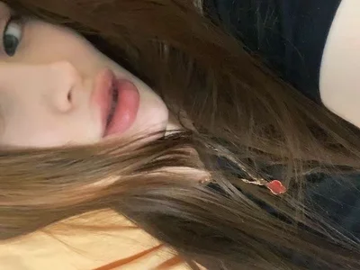 Aylinrush - Girl 