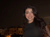 Модель linasexyyy