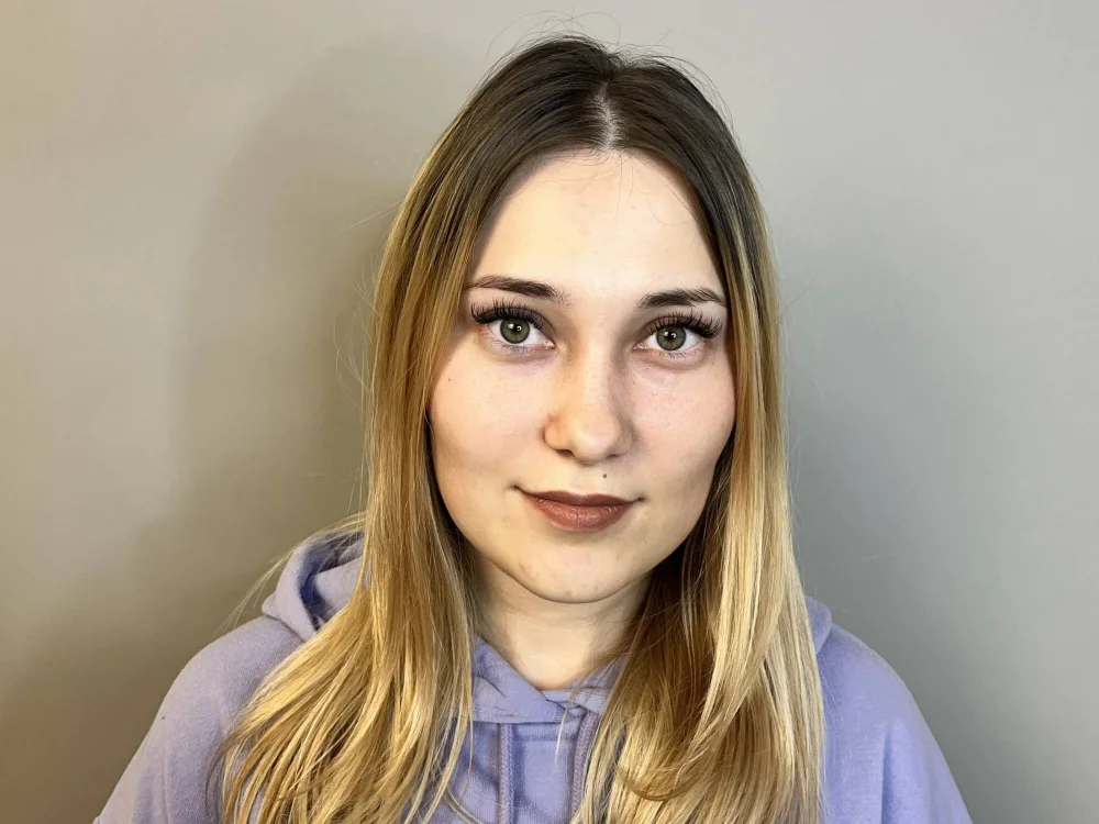 DarelleAspen offline chatrum
