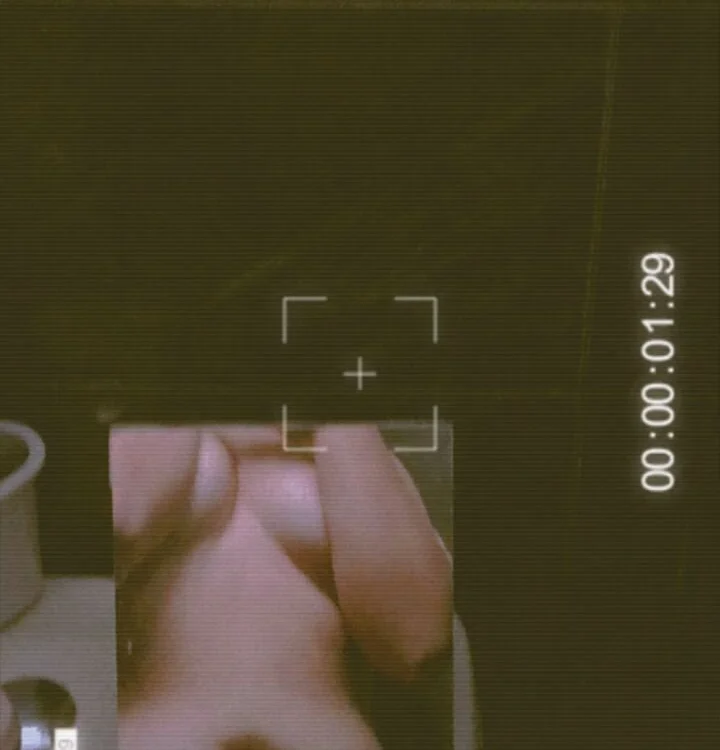 EYLINHOT69's Offline XXX Chat