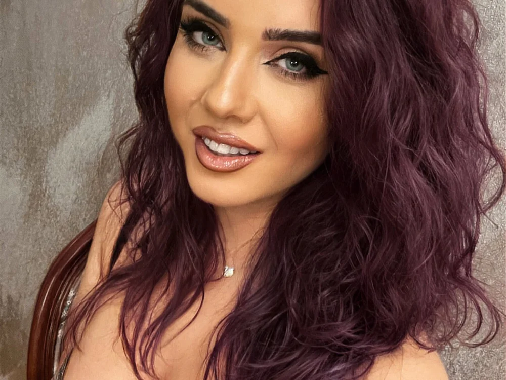 ArielHarllow's Offline XXX Chat