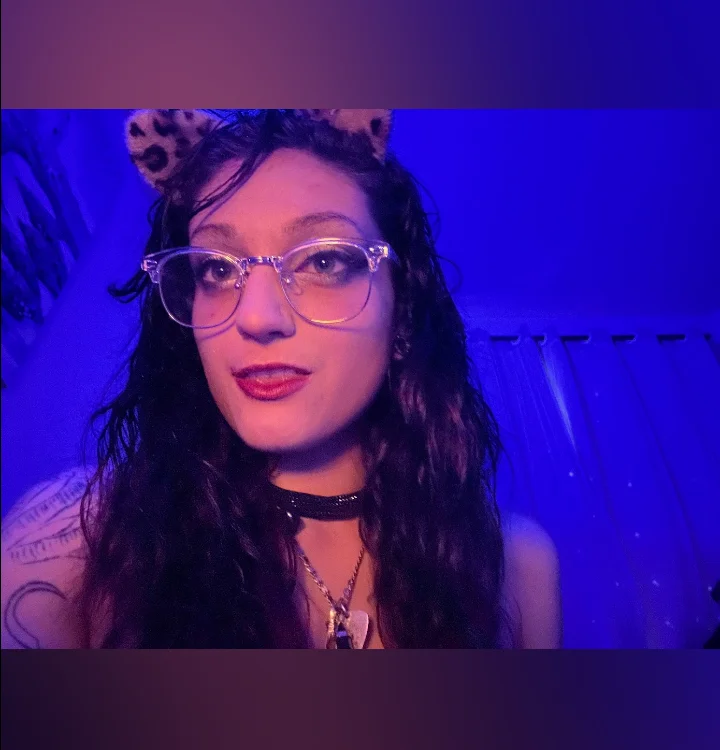 Chatroom XXX hors ligne de sativaqu33n