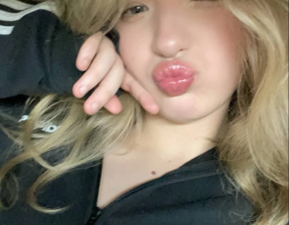 DaisyGail's Offline Chat Room