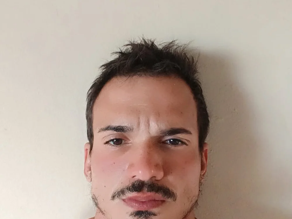 udson23san's Offline XXX Chat