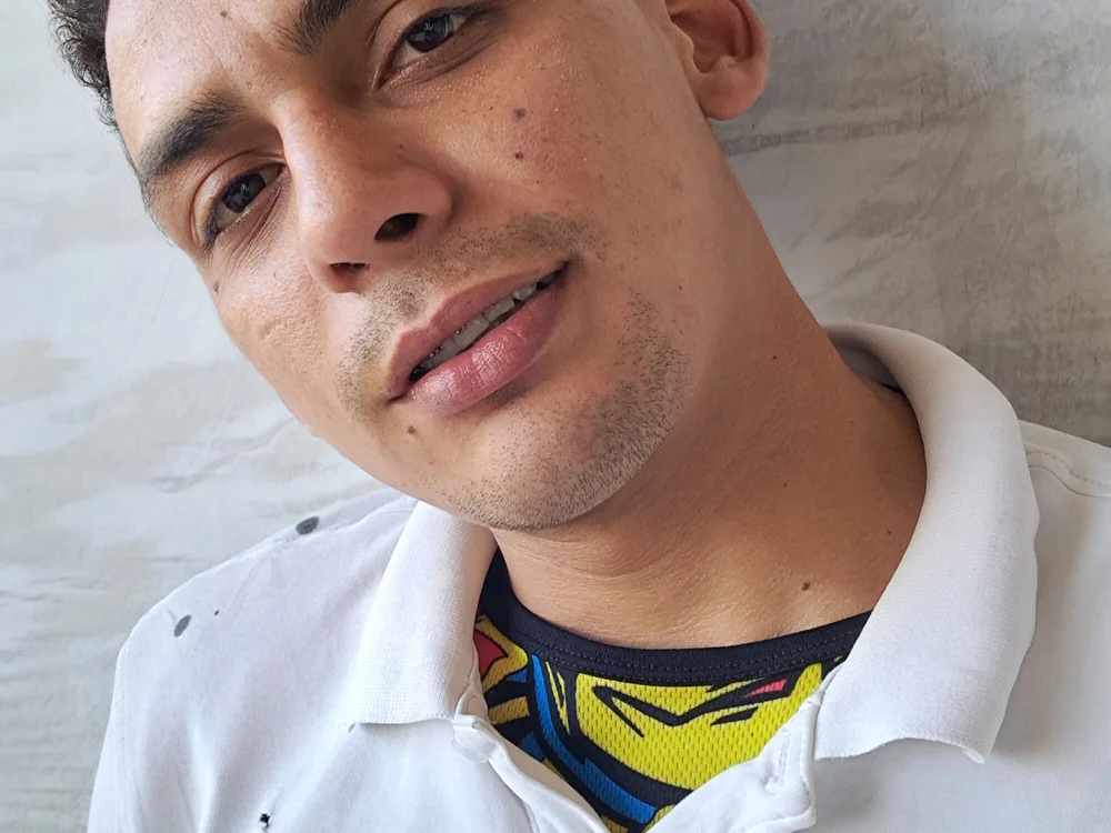 Andresito0952's Offline Chat Room