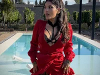 Model Goldenpussy_1