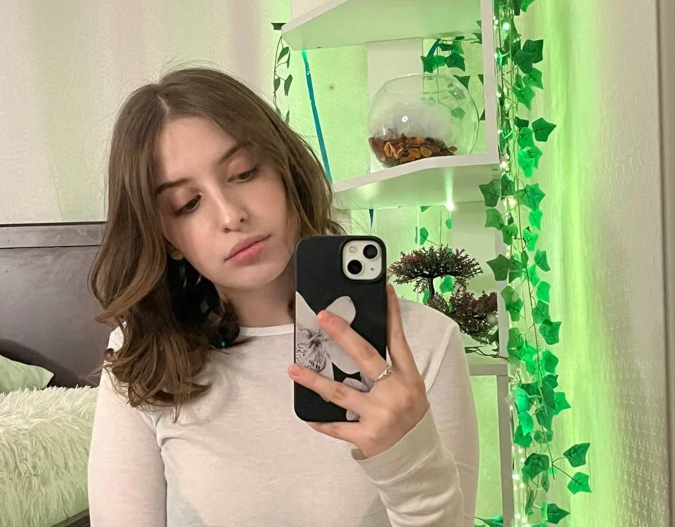 Chatroom XXX hors ligne de LeanneDinkle