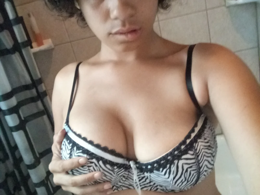 velvetvixen420's Offline XXX Chat