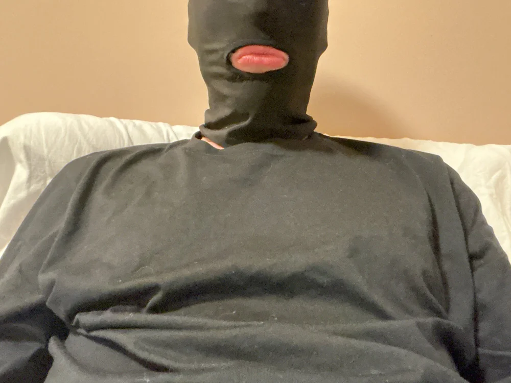 deviant6666's Offline Chat Room