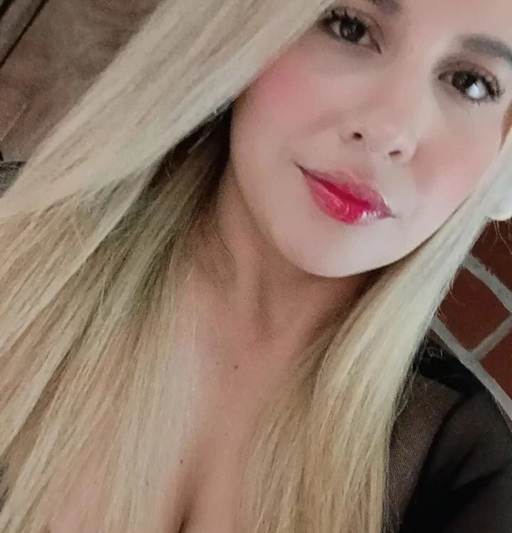 alessianoir's Offline XXX Chat