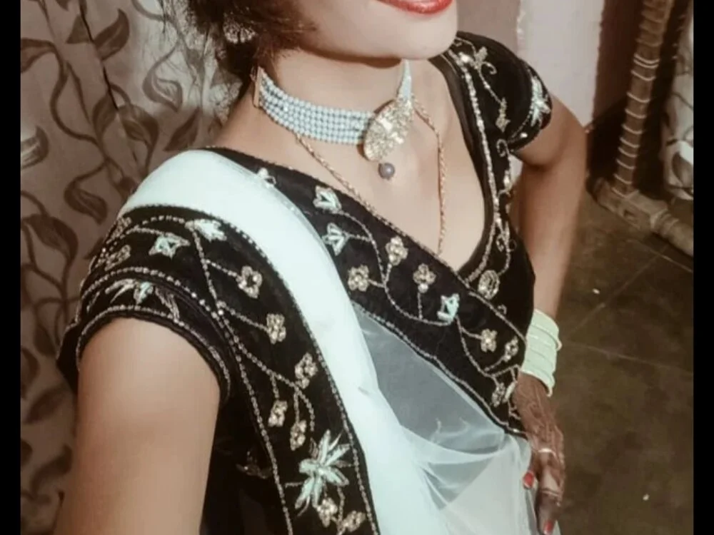 Ragni-SHARMA's Offline XXX Chat