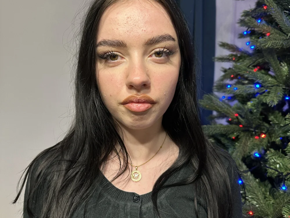 Freya_Stark's Offline Chat Room