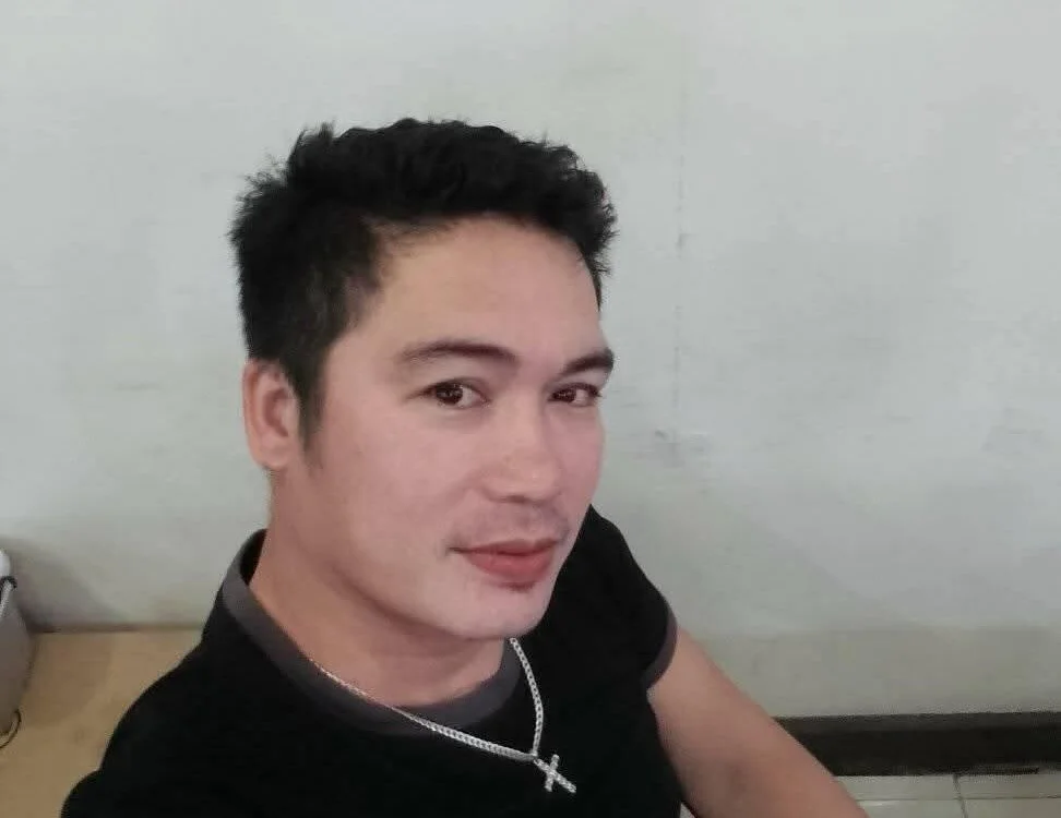 PINOY_lookingAsoulmate12's Offline XXX Chat