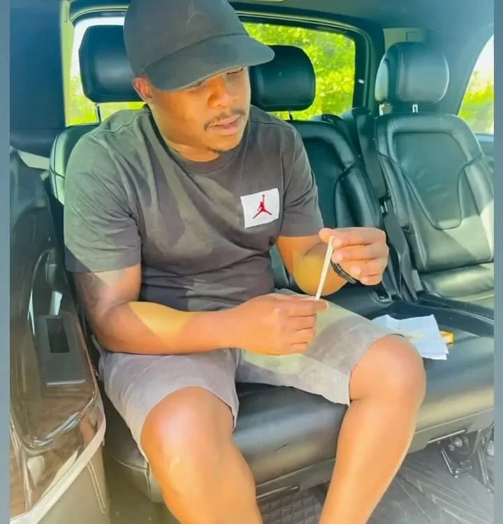 Chat XXX offline de Mbhebheni747