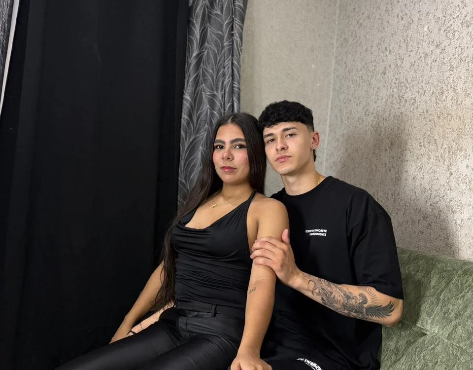 angela_santisn Offline XXX chat