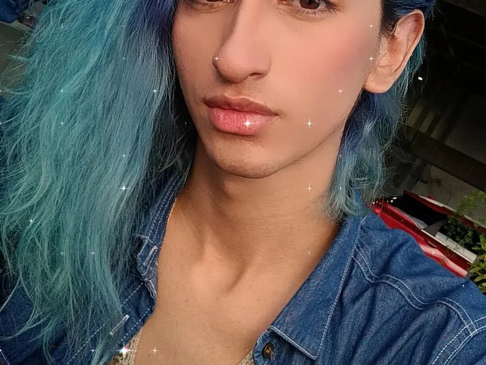 NarcisoAddams' Offline Chat Room