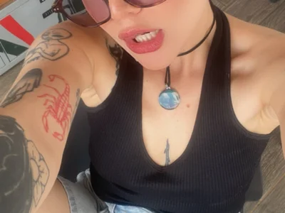 Tallulah_Kinky on StripChat