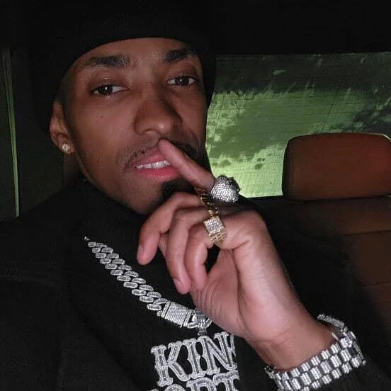 SLIM-BONEZ-N-HARMONY's Offline XXX Chat