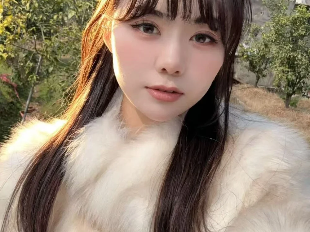 YDHY-girl-08's most recent online preview